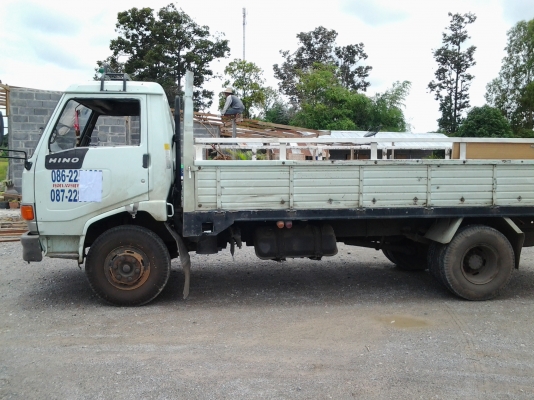 ขายรถบรรทุก 6 ล้อ HINO FB 120 แรงม้า