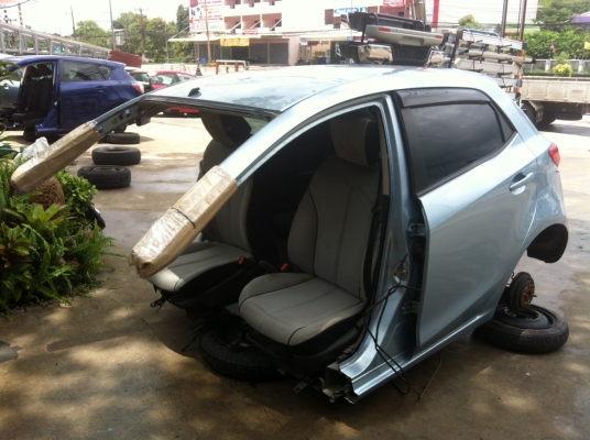 ขาย ท้ายรถตัด NEW MAZDA 2  ( SPECS JAPAN )  5ประตู  พาร์ทแท้นำเข้าจากญี่ปุ่น!!!! ขอบคุณมากครับคุณโต้ง