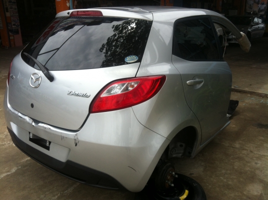 ขาย ท้ายรถตัด NEW MAZDA 2 ( SPECS JAPAN )  5ประตู  พาร์ทแท้นำเข้าจากญี่ปุ่น!!!! ไม่เคยใช้งานในเมืองไทย