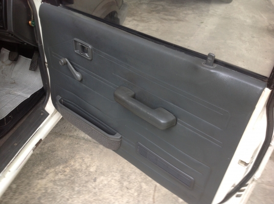 ขายมาสด้าธันเดอร์ พวงมาลัยเพาเวอร์ รถภาคเหนือแท้ๆ