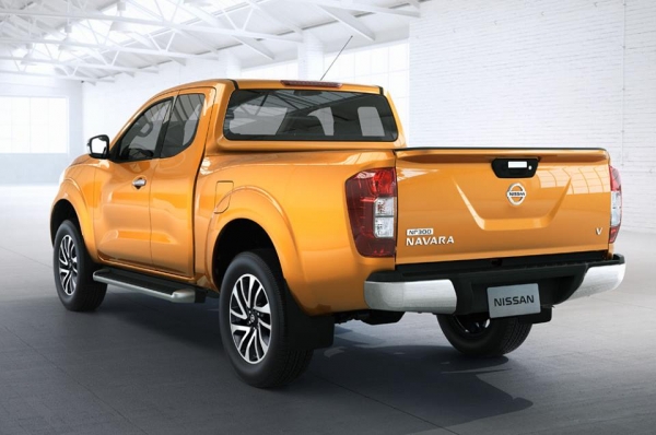 รับจอง นิสสัน นาวาร่า NP300 โทร.0863270387 นกค่ะ