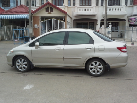 ขาย Honda city สภาพป้ายแดง