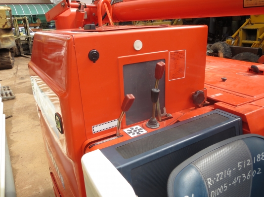 รถเกี่ยวข้าว KUBOTA 21แรง  ประหยัดค่าแรงงาน