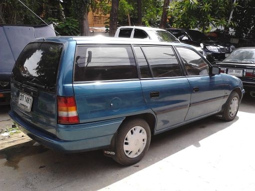 ต้องการขาย Opel Astra Caravan ปี93 เครื่อง1.6 Auto+LPG ลงเล่มเรียบร้อยแล้ว ราคา 75,000 บาท ต้องการขาย Opel Astra Caravan ปี93 เครื่อง1.6 Auto+LPG ลงเล่มเรียบร้อยแล้ว ราคา 75,000 บาท