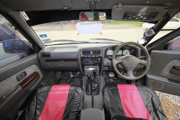 ลดราคาครับ ขาย NISSAN FRONTIER TD 27 TURBO  4WD