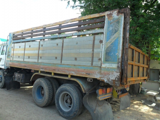 Mitsubishi สายฟ้า ตัวสุดท้าย เบรคใหญ่ เกียร์ลาย เครื่องดี เกียร์ดี คัสซีมีนิดหน่อย Mitsubishi สายฟ้า ตัวสุดท้าย เบรคใหญ่ เกียร์ลาย เครื่องดี เกียร์ดี คัสซีมีนิดหน่อย