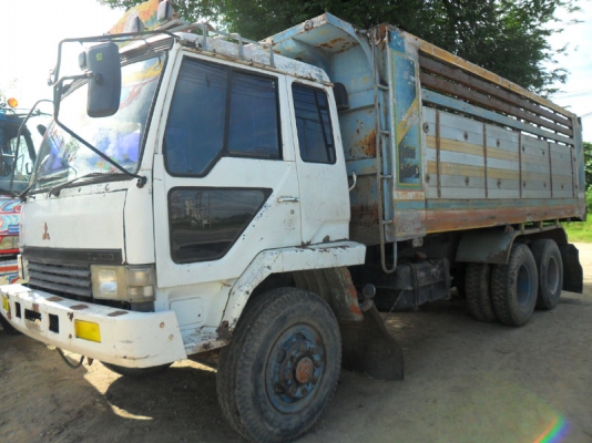 Mitsubishi สายฟ้า ตัวสุดท้าย เบรคใหญ่ เกียร์ลาย เครื่องดี เกียร์ดี คัสซีมีนิดหน่อย Mitsubishi สายฟ้า ตัวสุดท้าย เบรคใหญ่ เกียร์ลาย เครื่องดี เกียร์ดี คัสซีมีนิดหน่อย