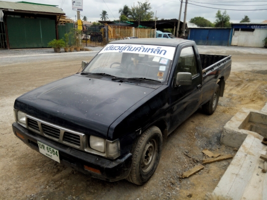 ขายกะบะ Nissan Big M หัวเดี่ยว เครื่องฝาแดง ปี 1995 ครับ