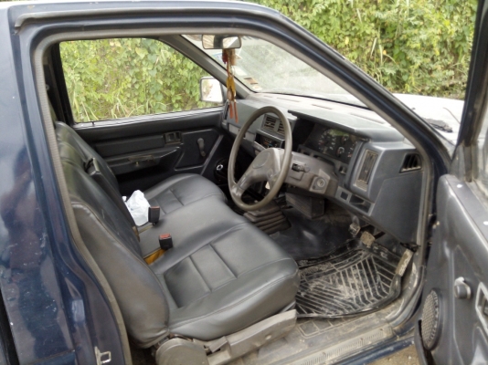 ขายกะบะ Nissan Big M หัวเดี่ยว เครื่องฝาแดง ปี 1995 ครับ ขายกะบะ Nissan Big M หัวเดี่ยว เครื่องฝาแดง ปี 1995 ครับ