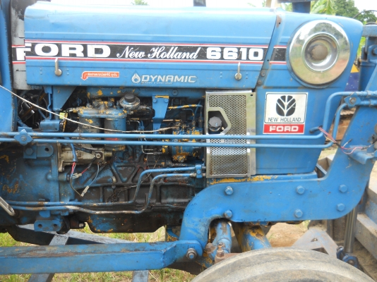 ขายรถไถฟอร์ด6610แท้อุปกรณ์ครบสภาพพร้อมใช้ราคาต่อรองได้รถอยู่ปากช่อง