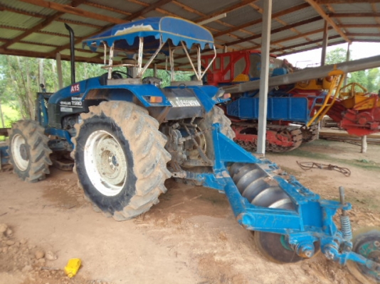 ขายรถไถฟอร์ดTS90 2เพลาเกียรกลาง เสี่ยขวัญชัย จ.ร้อยเอ็ด มัดจำ45000บาทแล้วคับ