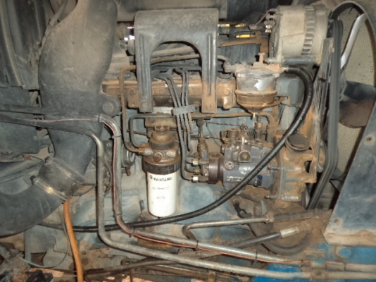 ขายรถไถฟอร์ดTS90 2เพลาเกียรกลาง เสี่ยขวัญชัย จ.ร้อยเอ็ด มัดจำ45000บาทแล้วคับ