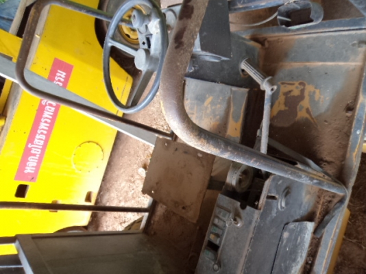 ขายรถบดสั่นสะเทือน สภาพดีราคาถูก พร้อมใช้งานคับ ขายรถบดสั่นสะเทือน สภาพดีราคาถูก พร้อมใช้งานคับ