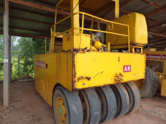 ขายรถบดล้อยาง สภาพดี พร้อมใช้