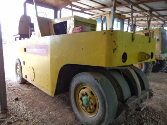 ขายรถบดล้อยาง สภาพดี พร้อมใช้