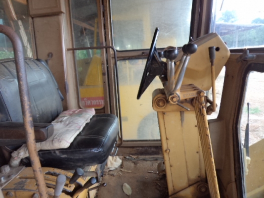 ขายรถเกรด CAT 140G สภาพพร้อมใช้งานคับ ขายรถเกรด CAT 140G สภาพพร้อมใช้งานคับ