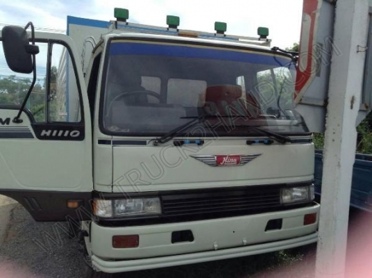 รถบรรทุก 6 ล้อ ยี่ห้อ HINO รุ่น FE3WGKD 165 แรงม้า