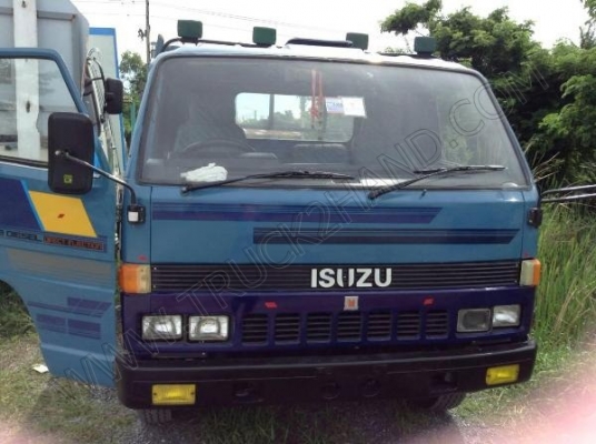 รถบรรทุก 6 ล้อ ยี่ห้อ ISUZU รุ่น NPR 120 แรงม้า รถบรรทุก 6 ล้อ ยี่ห้อ ISUZU รุ่น NPR 120 แรงม้า