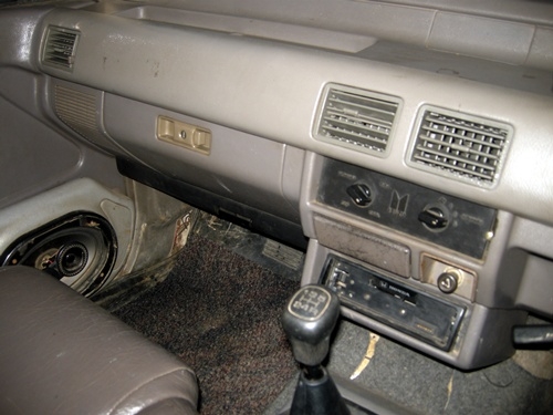 ขาย มังกรทอง 4 ประตู พวงมาลัยเพาว์ ปี 90 เครื่องดีมาก ราคาประหยัด