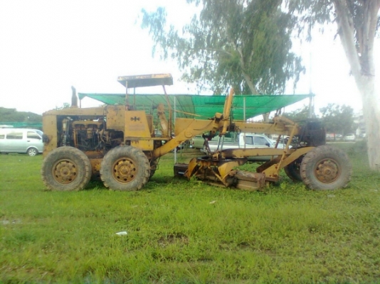 ขายรถเกรดKOMATSU GD600R สภาพสวยพร้อมใช้ ติดต่อได้ที่คุณอ๊อฟ พิจิตร 086-737-9991