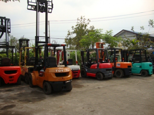 ขายรถโฟล์คลิฟท์ TOYOTA 7FD25 (รถนำเข้า พร้อมใช้) เครื่องยนต์ดีเซล เกียร์ธรรมดา เสาสูง 4 เมตร ฮิ้งโฟล์ค ขายรถโฟล์คลิฟท์ TOYOTA 7FD25 (รถนำเข้า พร้อมใช้) เครื่องยนต์ดีเซล เกียร์ธรรมดา เสาสูง 4 เมตร ฮิ้งโฟล์ค