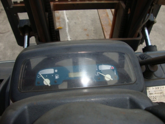 ขายรถโฟล์คลิฟท์ TOYOTA 7FG15 (รถนำเข้า พร้อมใช้งาน) เครื่องยนต์เบนซิน เกียร์ออโตเมติค เสาสูง 3 เมตร ขายรถโฟล์คลิฟท์ TOYOTA 7FG15 (รถนำเข้า พร้อมใช้งาน) เครื่องยนต์เบนซิน เกียร์ออโตเมติค เสาสูง 3 เมตร