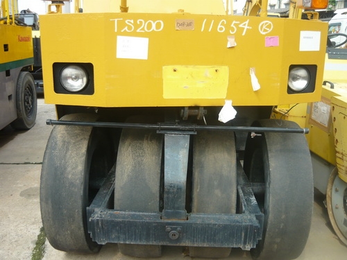 รถบดล้อยาง 9 ล้อ Sakai TS200 รถมือสองนำเข้าจากญี่ปุ่น สภาพเดิมๆ เครื่องยนตร์และปั๊มเยี่ยม ตรวจเช็คสภาพก่อนปล่อย เอกสารครบ จัดไฟแนนท์ไ รถบดล้อยาง 9 ล้อ Sakai TS200 รถมือสองนำเข้าจากญี่ปุ่น สภาพเดิมๆ เครื่องยนตร์และปั๊มเยี่ยม ตรวจเช็คสภาพก่อนปล่อย เอกสารครบ จัดไฟแนนท์ไ