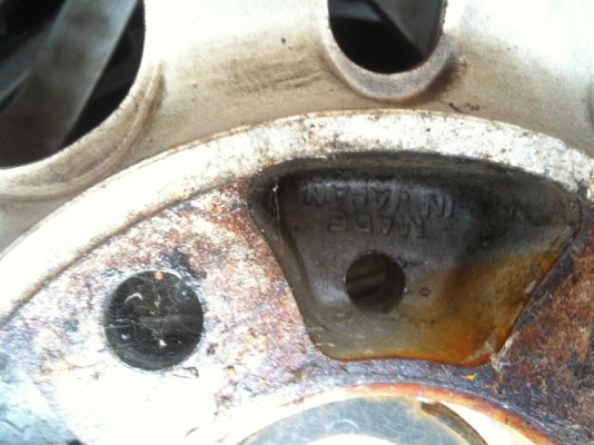 แม๊กเก่าญี่ปุ่นครับ 5 รู 114 ครับ หน้ากว้าง 7 นิ้ว ขอบ 17 นิ้ว