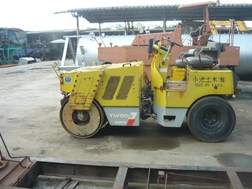 รถบด 5 ตัน Sakai TW500-10545 นำเข้าจากญี่ปุ่น สภาพเดิมๆ ยังไม่ผ่านการใช้งานในไทย ตรวจเช็คระบบให้ทั้งคันพร้อมลุยงานทุุกสถานะ เอกสารครบ พร้อมจัดไฟแนนท์ รถบด 5 ตัน Sakai TW500-10545 นำเข้าจากญี่ปุ่น สภาพเดิมๆ ยังไม่ผ่านการใช้งานในไทย ตรวจเช็คระบบให้ทั้งคันพร้อมลุยงานทุุกสถานะ เอกสารครบ พร้อมจัดไฟแนนท์