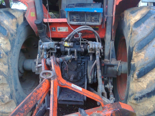 ขายด่วน!..รถไถ KUBOTA M9504 ใหม่ มีใบดันหน้า และ ผาน 4 อย่างดี. พร้อมแล้วสำหรับการลุยงาน!