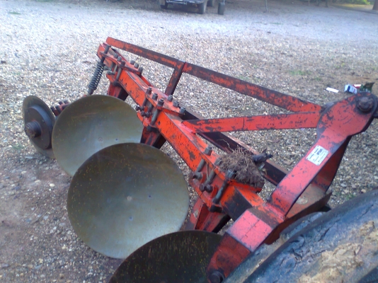 ขายด่วน!..รถไถ KUBOTA M9504 ใหม่ มีใบดันหน้า และ ผาน 4 อย่างดี. พร้อมแล้วสำหรับการลุยงาน!