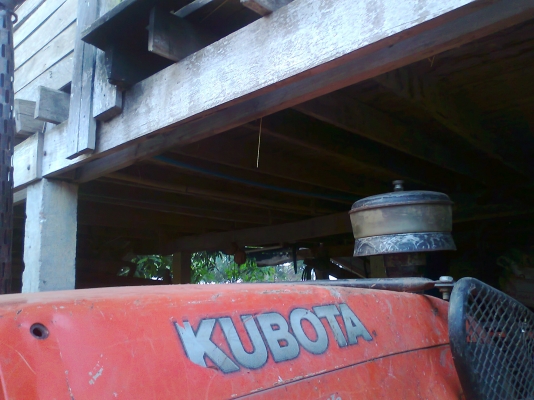 ขายด่วน!..รถไถ KUBOTA M9504 ใหม่ มีใบดันหน้า และ ผาน 4 อย่างดี. พร้อมแล้วสำหรับการลุยงาน!
