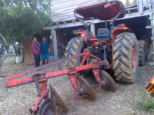 ขายด่วน!..รถไถ KUBOTA M9504 ใหม่ มีใบดันหน้า และ ผาน 4 อย่างดี. พร้อมแล้วสำหรับการลุยงาน!