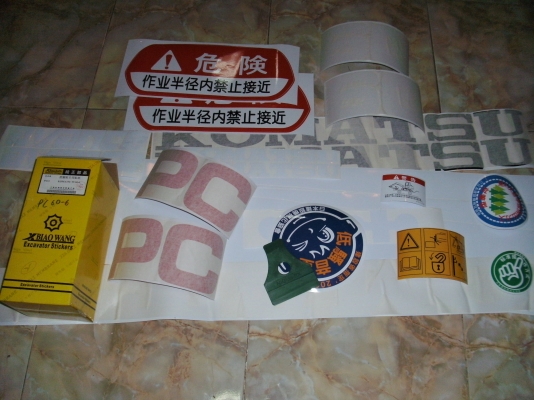 สติกเกอร์ KOMATSU PC60-6 ครบชุดทั้งคัน (มีในสต็อก4ชุด)ช้าอดหมดนะครับ