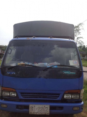 ขายรถ 6 ล้อ isuzu NQR 135 แรงม้า เทอร์โบว์ รถห้างแท้ กระบะยาว 5.5 ม.