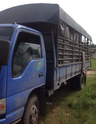 ขายรถ 6 ล้อ isuzu NQR 135 แรงม้า เทอร์โบว์ รถห้างแท้ กระบะยาว 5.5 ม.