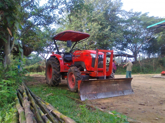 ขายด่วน!..รถไถ KUBOTA L4708 ใหม่ เลขไมล์ 300 ชั่วโมง.