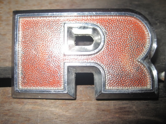 ขายโลโก F O R D (แท้ติดรถ) ขายโลโก F O R D (แท้ติดรถ)