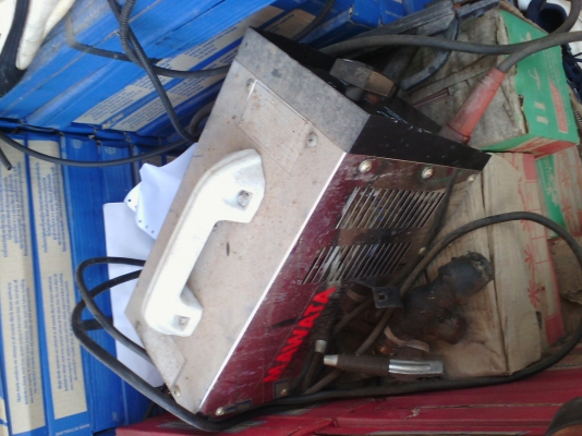 ขาย เครื่องเชื่อมแบบหิ้วใช้2เดื่อน3200บาท