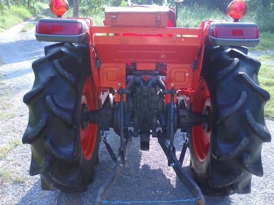 ขายรถไถ KUBOTA L3608  ชั่วโมงทำงาน 1300ชม.