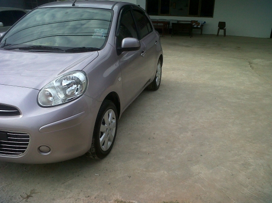 ขายรถนิสสันมาร์สตัวท๊อปสุดVLครับ กดบุ้มสตาด  สีสวยบางเดิมครับ