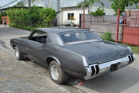 รถอเมริกันOldsmobile cutlass 1970 2 doors รถอเมริกันOldsmobile cutlass 1970 2 doors