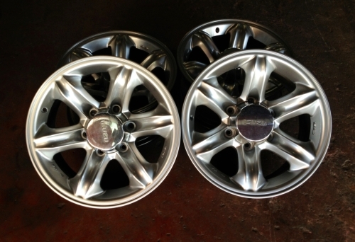 >>>ขายล้อเล็บเหยี่ยว ISUZU Enkei แท้ขอบ 16x7 ออฟ 7.5 สภาพสวยๆ ครับ<<<