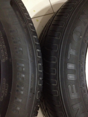 ขายยางปี 12 Neuton 195-65-15 4 เส้น ราคา 4800 ดอกเยอะ