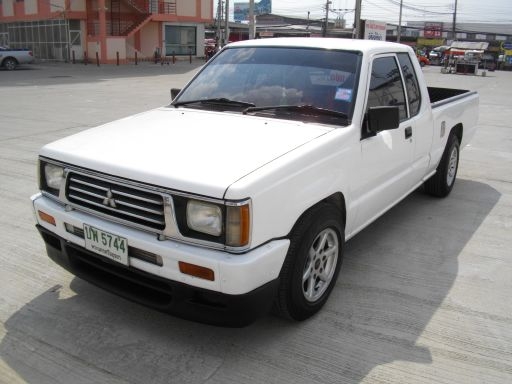 MITSUBISHI, L200 AEROBODY TURBO พ.พาวเวอร์ ปี 1995 เกียร์ธรรมดา MITSUBISHI, L200 AEROBODY TURBO พ.พาวเวอร์ ปี 1995 เกียร์ธรรมดา