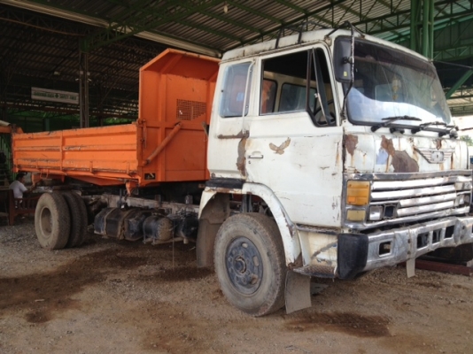 6ล้อยาง900HINOดั้ม3ทางเครื่อง190แรงม้าเล่มทะเบียน