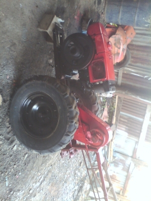 ขายรถไถยันม่าสภาพพร้อมใช้งาน  เอาไว้ใช้สูบน้ำ และงานเล็กๆน้อยก็ใด้ครับ