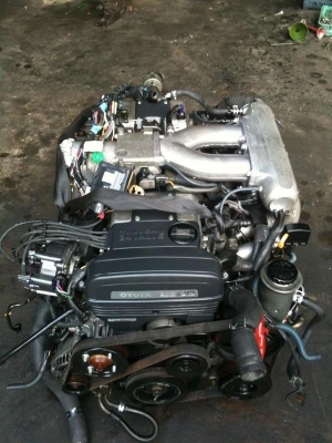 ขาย 1 J พร้อมเกียร์ ออโต้ 2500 CC. อุปกรณ์ครบ ไม่รวมส่ง