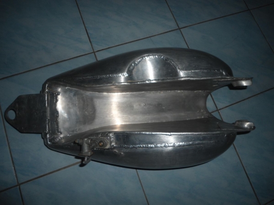 ถัง SR400 อลูมิเนียม งานสวย ถัง SR400 อลูมิเนียม งานสวย