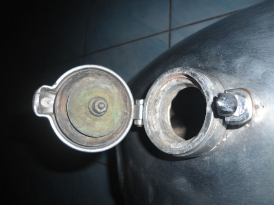 ถัง SR400 อลูมิเนียม งานสวย ถัง SR400 อลูมิเนียม งานสวย